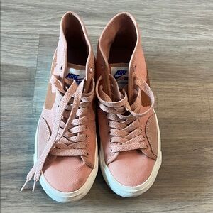 Nike SB Blazer Court Mid Sneakers